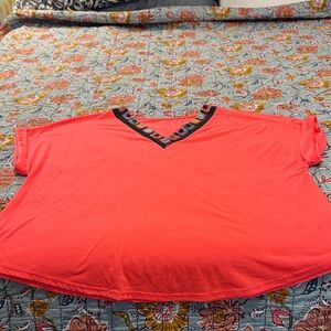 Vibrant Coral V-Neck Women's Top SHEIN Curve 2X